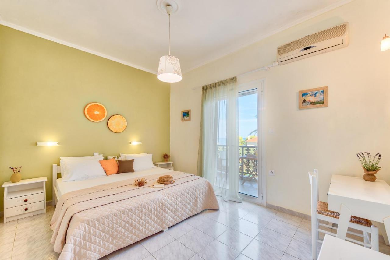 Panorama Studios & Apartments Amoudi Exteriér fotografie
